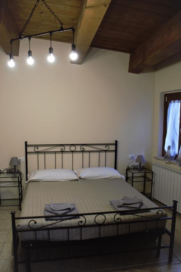 B&B La Vecchia Osteria Montereale Extérieur photo